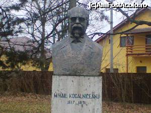 [P11] Mihail Kogalniceanu 1817-1891 » foto by DanielG&Family
 - 
<span class="allrVoted glyphicon glyphicon-heart hidden" id="av700385"></span>
<a class="m-l-10 hidden" id="sv700385" onclick="voting_Foto_DelVot(,700385,3340)" role="button">șterge vot <span class="glyphicon glyphicon-remove"></span></a>
<a id="v9700385" class=" c-red"  onclick="voting_Foto_SetVot(700385)" role="button"><span class="glyphicon glyphicon-heart-empty"></span> <b>LIKE</b> = Votează poza</a> <img class="hidden"  id="f700385W9" src="/imagini/loader.gif" border="0" /><span class="AjErrMes hidden" id="e700385ErM"></span>