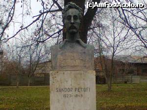 [P22] Sandor Petofi 1823-1849 » foto by DanielG&Family
 - 
<span class="allrVoted glyphicon glyphicon-heart hidden" id="av700396"></span>
<a class="m-l-10 hidden" id="sv700396" onclick="voting_Foto_DelVot(,700396,3340)" role="button">șterge vot <span class="glyphicon glyphicon-remove"></span></a>
<a id="v9700396" class=" c-red"  onclick="voting_Foto_SetVot(700396)" role="button"><span class="glyphicon glyphicon-heart-empty"></span> <b>LIKE</b> = Votează poza</a> <img class="hidden"  id="f700396W9" src="/imagini/loader.gif" border="0" /><span class="AjErrMes hidden" id="e700396ErM"></span>