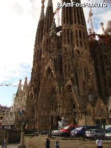 [P06] SAGRADA FAMILIA » foto by gabilove*
 - 
<span class="allrVoted glyphicon glyphicon-heart hidden" id="av18907"></span>
<a class="m-l-10 hidden" id="sv18907" onclick="voting_Foto_DelVot(,18907,3356)" role="button">șterge vot <span class="glyphicon glyphicon-remove"></span></a>
<a id="v918907" class=" c-red"  onclick="voting_Foto_SetVot(18907)" role="button"><span class="glyphicon glyphicon-heart-empty"></span> <b>LIKE</b> = Votează poza</a> <img class="hidden"  id="f18907W9" src="/imagini/loader.gif" border="0" /><span class="AjErrMes hidden" id="e18907ErM"></span>
