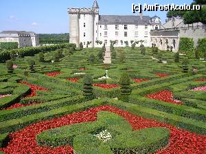 [P19] Valea Loarei - Villandry - cele mai frumoase grădini... din grădina Franței.  » foto by doina_c24
 - 
<span class="allrVoted glyphicon glyphicon-heart hidden" id="av405175"></span>
<a class="m-l-10 hidden" id="sv405175" onclick="voting_Foto_DelVot(,405175,3364)" role="button">șterge vot <span class="glyphicon glyphicon-remove"></span></a>
<a id="v9405175" class=" c-red"  onclick="voting_Foto_SetVot(405175)" role="button"><span class="glyphicon glyphicon-heart-empty"></span> <b>LIKE</b> = Votează poza</a> <img class="hidden"  id="f405175W9" src="/imagini/loader.gif" border="0" /><span class="AjErrMes hidden" id="e405175ErM"></span>