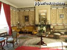 [P09] Castelul Saché - sufrageria elegant mobilată.  » foto by doina_c24
 - 
<span class="allrVoted glyphicon glyphicon-heart hidden" id="av419458"></span>
<a class="m-l-10 hidden" id="sv419458" onclick="voting_Foto_DelVot(,419458,3364)" role="button">șterge vot <span class="glyphicon glyphicon-remove"></span></a>
<a id="v9419458" class=" c-red"  onclick="voting_Foto_SetVot(419458)" role="button"><span class="glyphicon glyphicon-heart-empty"></span> <b>LIKE</b> = Votează poza</a> <img class="hidden"  id="f419458W9" src="/imagini/loader.gif" border="0" /><span class="AjErrMes hidden" id="e419458ErM"></span>