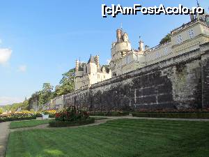 [P54] Castelul vazut din gradina.  » foto by ania
 - 
<span class="allrVoted glyphicon glyphicon-heart hidden" id="av683847"></span>
<a class="m-l-10 hidden" id="sv683847" onclick="voting_Foto_DelVot(,683847,3364)" role="button">șterge vot <span class="glyphicon glyphicon-remove"></span></a>
<a id="v9683847" class=" c-red"  onclick="voting_Foto_SetVot(683847)" role="button"><span class="glyphicon glyphicon-heart-empty"></span> <b>LIKE</b> = Votează poza</a> <img class="hidden"  id="f683847W9" src="/imagini/loader.gif" border="0" /><span class="AjErrMes hidden" id="e683847ErM"></span>