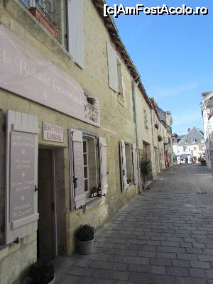 [P45] Strada ingusta, pietruita cu case ingrijite in Azay-le-Rideau.  » foto by ania
 - 
<span class="allrVoted glyphicon glyphicon-heart hidden" id="av693936"></span>
<a class="m-l-10 hidden" id="sv693936" onclick="voting_Foto_DelVot(,693936,3364)" role="button">șterge vot <span class="glyphicon glyphicon-remove"></span></a>
<a id="v9693936" class=" c-red"  onclick="voting_Foto_SetVot(693936)" role="button"><span class="glyphicon glyphicon-heart-empty"></span> <b>LIKE</b> = Votează poza</a> <img class="hidden"  id="f693936W9" src="/imagini/loader.gif" border="0" /><span class="AjErrMes hidden" id="e693936ErM"></span>