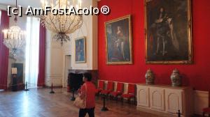 [P14] Galerie cu picturi in Apartamentele de Parada.  » foto by ania
 - 
<span class="allrVoted glyphicon glyphicon-heart hidden" id="av717738"></span>
<a class="m-l-10 hidden" id="sv717738" onclick="voting_Foto_DelVot(,717738,3364)" role="button">șterge vot <span class="glyphicon glyphicon-remove"></span></a>
<a id="v9717738" class=" c-red"  onclick="voting_Foto_SetVot(717738)" role="button"><span class="glyphicon glyphicon-heart-empty"></span> <b>LIKE</b> = Votează poza</a> <img class="hidden"  id="f717738W9" src="/imagini/loader.gif" border="0" /><span class="AjErrMes hidden" id="e717738ErM"></span>