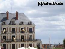 [P08] Franta - Valea Loirei - Blois - Muzeul Magiei, in fata caruia se vede statuia lui Jean Eugène Robert-Houdin. » foto by Diaura*
 - 
<span class="allrVoted glyphicon glyphicon-heart hidden" id="av208931"></span>
<a class="m-l-10 hidden" id="sv208931" onclick="voting_Foto_DelVot(,208931,3364)" role="button">șterge vot <span class="glyphicon glyphicon-remove"></span></a>
<a id="v9208931" class=" c-red"  onclick="voting_Foto_SetVot(208931)" role="button"><span class="glyphicon glyphicon-heart-empty"></span> <b>LIKE</b> = Votează poza</a> <img class="hidden"  id="f208931W9" src="/imagini/loader.gif" border="0" /><span class="AjErrMes hidden" id="e208931ErM"></span>