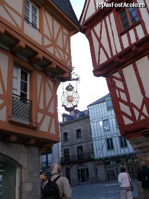 [P05] Vannes - case care se ating » foto by Dan-Ioan
 - 
<span class="allrVoted glyphicon glyphicon-heart hidden" id="av541461"></span>
<a class="m-l-10 hidden" id="sv541461" onclick="voting_Foto_DelVot(,541461,3364)" role="button">șterge vot <span class="glyphicon glyphicon-remove"></span></a>
<a id="v9541461" class=" c-red"  onclick="voting_Foto_SetVot(541461)" role="button"><span class="glyphicon glyphicon-heart-empty"></span> <b>LIKE</b> = Votează poza</a> <img class="hidden"  id="f541461W9" src="/imagini/loader.gif" border="0" /><span class="AjErrMes hidden" id="e541461ErM"></span>