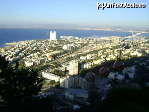 [P08] Panorama a portului Haiffa » foto by SKC
 - 
<span class="allrVoted glyphicon glyphicon-heart hidden" id="av504022"></span>
<a class="m-l-10 hidden" id="sv504022" onclick="voting_Foto_DelVot(,504022,3380)" role="button">șterge vot <span class="glyphicon glyphicon-remove"></span></a>
<a id="v9504022" class=" c-red"  onclick="voting_Foto_SetVot(504022)" role="button"><span class="glyphicon glyphicon-heart-empty"></span> <b>LIKE</b> = Votează poza</a> <img class="hidden"  id="f504022W9" src="/imagini/loader.gif" border="0" /><span class="AjErrMes hidden" id="e504022ErM"></span>
