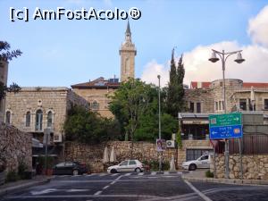 [P26] Ein Karem: Piața centrală, nu departe de Bazilica Naşterii Înaintemergătorului Ioan, a cărei clopotniță se zărește în fundal » foto by mariana.olaru
 - 
<span class="allrVoted glyphicon glyphicon-heart hidden" id="av892719"></span>
<a class="m-l-10 hidden" id="sv892719" onclick="voting_Foto_DelVot(,892719,3380)" role="button">șterge vot <span class="glyphicon glyphicon-remove"></span></a>
<a id="v9892719" class=" c-red"  onclick="voting_Foto_SetVot(892719)" role="button"><span class="glyphicon glyphicon-heart-empty"></span> <b>LIKE</b> = Votează poza</a> <img class="hidden"  id="f892719W9" src="/imagini/loader.gif" border="0" /><span class="AjErrMes hidden" id="e892719ErM"></span>