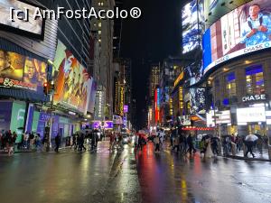 [P20] Times Square in the night. » foto by Dănuț.Albu
 - 
<span class="allrVoted glyphicon glyphicon-heart hidden" id="av1373216"></span>
<a class="m-l-10 hidden" id="sv1373216" onclick="voting_Foto_DelVot(,1373216,3385)" role="button">șterge vot <span class="glyphicon glyphicon-remove"></span></a>
<a id="v91373216" class=" c-red"  onclick="voting_Foto_SetVot(1373216)" role="button"><span class="glyphicon glyphicon-heart-empty"></span> <b>LIKE</b> = Votează poza</a> <img class="hidden"  id="f1373216W9" src="/imagini/loader.gif" border="0" /><span class="AjErrMes hidden" id="e1373216ErM"></span>