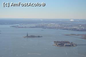 [P09] Vedere spre Statuia Libertatii de pe One World Observatory » foto by AZE
 - 
<span class="allrVoted glyphicon glyphicon-heart hidden" id="av716646"></span>
<a class="m-l-10 hidden" id="sv716646" onclick="voting_Foto_DelVot(,716646,3385)" role="button">șterge vot <span class="glyphicon glyphicon-remove"></span></a>
<a id="v9716646" class=" c-red"  onclick="voting_Foto_SetVot(716646)" role="button"><span class="glyphicon glyphicon-heart-empty"></span> <b>LIKE</b> = Votează poza</a> <img class="hidden"  id="f716646W9" src="/imagini/loader.gif" border="0" /><span class="AjErrMes hidden" id="e716646ErM"></span>