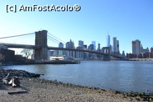 [P12] Brooklyn Bridge, in fundal Skyline NYC » foto by AZE
 - 
<span class="allrVoted glyphicon glyphicon-heart hidden" id="av718140"></span>
<a class="m-l-10 hidden" id="sv718140" onclick="voting_Foto_DelVot(,718140,3385)" role="button">șterge vot <span class="glyphicon glyphicon-remove"></span></a>
<a id="v9718140" class=" c-red"  onclick="voting_Foto_SetVot(718140)" role="button"><span class="glyphicon glyphicon-heart-empty"></span> <b>LIKE</b> = Votează poza</a> <img class="hidden"  id="f718140W9" src="/imagini/loader.gif" border="0" /><span class="AjErrMes hidden" id="e718140ErM"></span>