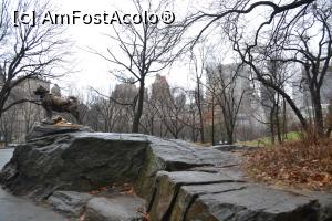 [P17] Bolovanii cred ca au fost adusi in Central Park New York » foto by AZE
 - 
<span class="allrVoted glyphicon glyphicon-heart hidden" id="av718382"></span>
<a class="m-l-10 hidden" id="sv718382" onclick="voting_Foto_DelVot(,718382,3385)" role="button">șterge vot <span class="glyphicon glyphicon-remove"></span></a>
<a id="v9718382" class=" c-red"  onclick="voting_Foto_SetVot(718382)" role="button"><span class="glyphicon glyphicon-heart-empty"></span> <b>LIKE</b> = Votează poza</a> <img class="hidden"  id="f718382W9" src="/imagini/loader.gif" border="0" /><span class="AjErrMes hidden" id="e718382ErM"></span>