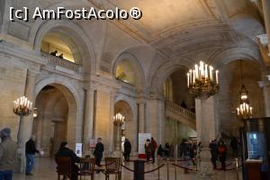 [P04] Sala de la intrare NYPL » foto by AZE
 - 
<span class="allrVoted glyphicon glyphicon-heart hidden" id="av719613"></span>
<a class="m-l-10 hidden" id="sv719613" onclick="voting_Foto_DelVot(,719613,3385)" role="button">șterge vot <span class="glyphicon glyphicon-remove"></span></a>
<a id="v9719613" class=" c-red"  onclick="voting_Foto_SetVot(719613)" role="button"><span class="glyphicon glyphicon-heart-empty"></span> <b>LIKE</b> = Votează poza</a> <img class="hidden"  id="f719613W9" src="/imagini/loader.gif" border="0" /><span class="AjErrMes hidden" id="e719613ErM"></span>