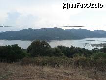 [P48] lacul artificial pe care localnicii l-au facut pentru a putea strange apa, atat de necesara pentru agricultura. in acel moment lacul nu era plin. fusese cam seceta in 2009. » foto by a.sr*
 - 
<span class="allrVoted glyphicon glyphicon-heart hidden" id="av265412"></span>
<a class="m-l-10 hidden" id="sv265412" onclick="voting_Foto_DelVot(,265412,3391)" role="button">șterge vot <span class="glyphicon glyphicon-remove"></span></a>
<a id="v9265412" class=" c-red"  onclick="voting_Foto_SetVot(265412)" role="button"><span class="glyphicon glyphicon-heart-empty"></span> <b>LIKE</b> = Votează poza</a> <img class="hidden"  id="f265412W9" src="/imagini/loader.gif" border="0" /><span class="AjErrMes hidden" id="e265412ErM"></span>
