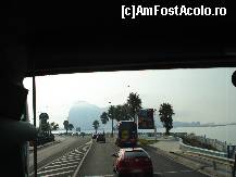 [P03] O zi în Gibraltar - Stânca văzută din autocar » foto by nicole33
 - 
<span class="allrVoted glyphicon glyphicon-heart hidden" id="av466265"></span>
<a class="m-l-10 hidden" id="sv466265" onclick="voting_Foto_DelVot(,466265,3397)" role="button">șterge vot <span class="glyphicon glyphicon-remove"></span></a>
<a id="v9466265" class=" c-red"  onclick="voting_Foto_SetVot(466265)" role="button"><span class="glyphicon glyphicon-heart-empty"></span> <b>LIKE</b> = Votează poza</a> <img class="hidden"  id="f466265W9" src="/imagini/loader.gif" border="0" /><span class="AjErrMes hidden" id="e466265ErM"></span>
