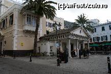 [P29] Sediul guvernului, din Convent Place » foto by Costi
 - 
<span class="allrVoted glyphicon glyphicon-heart hidden" id="av198090"></span>
<a class="m-l-10 hidden" id="sv198090" onclick="voting_Foto_DelVot(,198090,3397)" role="button">șterge vot <span class="glyphicon glyphicon-remove"></span></a>
<a id="v9198090" class=" c-red"  onclick="voting_Foto_SetVot(198090)" role="button"><span class="glyphicon glyphicon-heart-empty"></span> <b>LIKE</b> = Votează poza</a> <img class="hidden"  id="f198090W9" src="/imagini/loader.gif" border="0" /><span class="AjErrMes hidden" id="e198090ErM"></span>