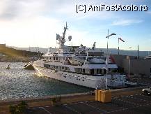 [P14x] 'Localnic' in Portul din Antibes » foto by lizuk
 - 
<span class="allrVoted glyphicon glyphicon-heart hidden" id="av16241"></span>
<a class="m-l-10 hidden" id="sv16241" onclick="voting_Foto_DelVot(,16241,3404)" role="button">șterge vot <span class="glyphicon glyphicon-remove"></span></a>
<a id="v916241" class=" c-red"  onclick="voting_Foto_SetVot(16241)" role="button"><span class="glyphicon glyphicon-heart-empty"></span> <b>LIKE</b> = Votează poza</a> <img class="hidden"  id="f16241W9" src="/imagini/loader.gif" border="0" /><span class="AjErrMes hidden" id="e16241ErM"></span>