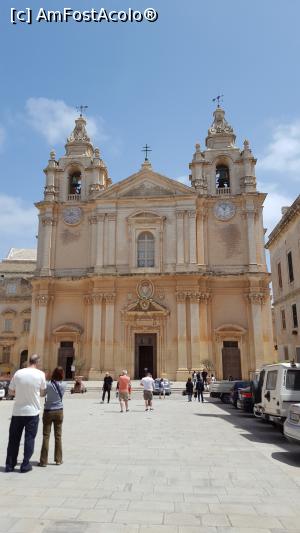 [P12] Catedrala din Mdina » foto by adrianaglogo
 - 
<span class="allrVoted glyphicon glyphicon-heart hidden" id="av978575"></span>
<a class="m-l-10 hidden" id="sv978575" onclick="voting_Foto_DelVot(,978575,3405)" role="button">șterge vot <span class="glyphicon glyphicon-remove"></span></a>
<a id="v9978575" class=" c-red"  onclick="voting_Foto_SetVot(978575)" role="button"><span class="glyphicon glyphicon-heart-empty"></span> <b>LIKE</b> = Votează poza</a> <img class="hidden"  id="f978575W9" src="/imagini/loader.gif" border="0" /><span class="AjErrMes hidden" id="e978575ErM"></span>