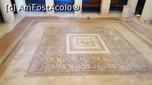 [P23] Domul Roman: mozaicul cu porumbei care beau. Este pastrat aproape intact » foto by adrianaglogo
 - 
<span class="allrVoted glyphicon glyphicon-heart hidden" id="av978586"></span>
<a class="m-l-10 hidden" id="sv978586" onclick="voting_Foto_DelVot(,978586,3405)" role="button">șterge vot <span class="glyphicon glyphicon-remove"></span></a>
<a id="v9978586" class=" c-red"  onclick="voting_Foto_SetVot(978586)" role="button"><span class="glyphicon glyphicon-heart-empty"></span> <b>LIKE</b> = Votează poza</a> <img class="hidden"  id="f978586W9" src="/imagini/loader.gif" border="0" /><span class="AjErrMes hidden" id="e978586ErM"></span>