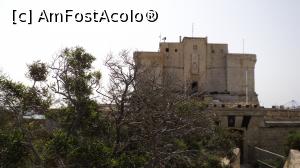 [P12] Se zareste St. Lucien Tower » foto by adrianaglogo
 - 
<span class="allrVoted glyphicon glyphicon-heart hidden" id="av982187"></span>
<a class="m-l-10 hidden" id="sv982187" onclick="voting_Foto_DelVot(,982187,3405)" role="button">șterge vot <span class="glyphicon glyphicon-remove"></span></a>
<a id="v9982187" class=" c-red"  onclick="voting_Foto_SetVot(982187)" role="button"><span class="glyphicon glyphicon-heart-empty"></span> <b>LIKE</b> = Votează poza</a> <img class="hidden"  id="f982187W9" src="/imagini/loader.gif" border="0" /><span class="AjErrMes hidden" id="e982187ErM"></span>