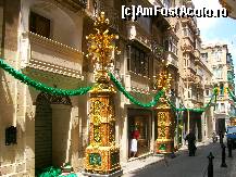 [P20] Orasul este pregatit pentru festa, o importanta sarbatoare care celebreaza un sfant sau un anumit eveniment religios. Maltezii acorda o impotanta deosebita acestui eveniment, pregatindu-se cu multa vreme inainte, strazile sunt impodobite cu ghirlande, ornamente. » foto by myosothis
 - 
<span class="allrVoted glyphicon glyphicon-heart hidden" id="av133027"></span>
<a class="m-l-10 hidden" id="sv133027" onclick="voting_Foto_DelVot(,133027,3405)" role="button">șterge vot <span class="glyphicon glyphicon-remove"></span></a>
<a id="v9133027" class=" c-red"  onclick="voting_Foto_SetVot(133027)" role="button"><span class="glyphicon glyphicon-heart-empty"></span> <b>LIKE</b> = Votează poza</a> <img class="hidden"  id="f133027W9" src="/imagini/loader.gif" border="0" /><span class="AjErrMes hidden" id="e133027ErM"></span>
