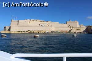 [P32] Vittoriosa, Fortul St. Angelo văzut de pe ferry, îl vom vizita... » foto by mprofeanu
 - 
<span class="allrVoted glyphicon glyphicon-heart hidden" id="av1273503"></span>
<a class="m-l-10 hidden" id="sv1273503" onclick="voting_Foto_DelVot(,1273503,3405)" role="button">șterge vot <span class="glyphicon glyphicon-remove"></span></a>
<a id="v91273503" class=" c-red"  onclick="voting_Foto_SetVot(1273503)" role="button"><span class="glyphicon glyphicon-heart-empty"></span> <b>LIKE</b> = Votează poza</a> <img class="hidden"  id="f1273503W9" src="/imagini/loader.gif" border="0" /><span class="AjErrMes hidden" id="e1273503ErM"></span>