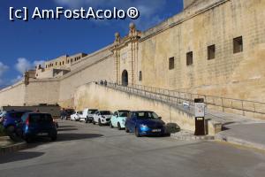 [P33] Vittoriosa, Fortul St. Angelo, Poarta de intrare, urcăm... » foto by mprofeanu
 - 
<span class="allrVoted glyphicon glyphicon-heart hidden" id="av1273504"></span>
<a class="m-l-10 hidden" id="sv1273504" onclick="voting_Foto_DelVot(,1273504,3405)" role="button">șterge vot <span class="glyphicon glyphicon-remove"></span></a>
<a id="v91273504" class=" c-red"  onclick="voting_Foto_SetVot(1273504)" role="button"><span class="glyphicon glyphicon-heart-empty"></span> <b>LIKE</b> = Votează poza</a> <img class="hidden"  id="f1273504W9" src="/imagini/loader.gif" border="0" /><span class="AjErrMes hidden" id="e1273504ErM"></span>