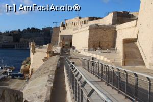 [P34] Vittoriosa, Fortul St. Angelo, Poarta de intrare, îl vizităm... » foto by mprofeanu
 - 
<span class="allrVoted glyphicon glyphicon-heart hidden" id="av1273505"></span>
<a class="m-l-10 hidden" id="sv1273505" onclick="voting_Foto_DelVot(,1273505,3405)" role="button">șterge vot <span class="glyphicon glyphicon-remove"></span></a>
<a id="v91273505" class=" c-red"  onclick="voting_Foto_SetVot(1273505)" role="button"><span class="glyphicon glyphicon-heart-empty"></span> <b>LIKE</b> = Votează poza</a> <img class="hidden"  id="f1273505W9" src="/imagini/loader.gif" border="0" /><span class="AjErrMes hidden" id="e1273505ErM"></span>