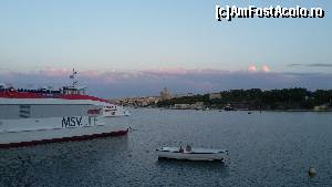 [P12] Sliema, vedere catre Valletta » foto by DepartureGate7
 - 
<span class="allrVoted glyphicon glyphicon-heart hidden" id="av685918"></span>
<a class="m-l-10 hidden" id="sv685918" onclick="voting_Foto_DelVot(,685918,3405)" role="button">șterge vot <span class="glyphicon glyphicon-remove"></span></a>
<a id="v9685918" class=" c-red"  onclick="voting_Foto_SetVot(685918)" role="button"><span class="glyphicon glyphicon-heart-empty"></span> <b>LIKE</b> = Votează poza</a> <img class="hidden"  id="f685918W9" src="/imagini/loader.gif" border="0" /><span class="AjErrMes hidden" id="e685918ErM"></span>