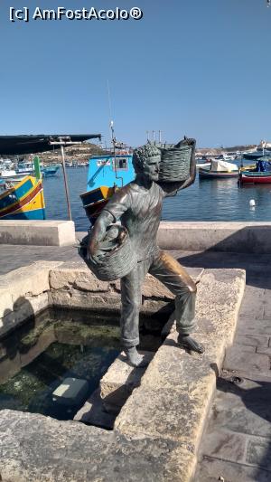 [P08] ,,Statuia Pescarului" din portul Marsaxlokk. » foto by ovidiuyepi
 - 
<span class="allrVoted glyphicon glyphicon-heart hidden" id="av1220971"></span>
<a class="m-l-10 hidden" id="sv1220971" onclick="voting_Foto_DelVot(,1220971,3405)" role="button">șterge vot <span class="glyphicon glyphicon-remove"></span></a>
<a id="v91220971" class=" c-red"  onclick="voting_Foto_SetVot(1220971)" role="button"><span class="glyphicon glyphicon-heart-empty"></span> <b>LIKE</b> = Votează poza</a> <img class="hidden"  id="f1220971W9" src="/imagini/loader.gif" border="0" /><span class="AjErrMes hidden" id="e1220971ErM"></span>
