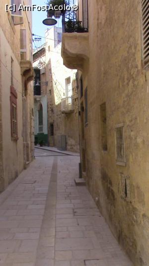 [P10] Straduta tacuta din Il-Birgu. » foto by ovidiuyepi
 - 
<span class="allrVoted glyphicon glyphicon-heart hidden" id="av1228414"></span>
<a class="m-l-10 hidden" id="sv1228414" onclick="voting_Foto_DelVot(,1228414,3405)" role="button">șterge vot <span class="glyphicon glyphicon-remove"></span></a>
<a id="v91228414" class=" c-red"  onclick="voting_Foto_SetVot(1228414)" role="button"><span class="glyphicon glyphicon-heart-empty"></span> <b>LIKE</b> = Votează poza</a> <img class="hidden"  id="f1228414W9" src="/imagini/loader.gif" border="0" /><span class="AjErrMes hidden" id="e1228414ErM"></span>