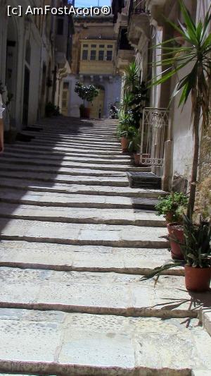 [P53] Straduta in trepte din Il-Birgu/Vittoriosa » foto by ovidiuyepi
 - 
<span class="allrVoted glyphicon glyphicon-heart hidden" id="av1228457"></span>
<a class="m-l-10 hidden" id="sv1228457" onclick="voting_Foto_DelVot(,1228457,3405)" role="button">șterge vot <span class="glyphicon glyphicon-remove"></span></a>
<a id="v91228457" class=" c-red"  onclick="voting_Foto_SetVot(1228457)" role="button"><span class="glyphicon glyphicon-heart-empty"></span> <b>LIKE</b> = Votează poza</a> <img class="hidden"  id="f1228457W9" src="/imagini/loader.gif" border="0" /><span class="AjErrMes hidden" id="e1228457ErM"></span>