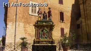 [P09] Il-Birgu/Vittoriosa. Grup statuar langa Biserica Sfantul Laurentiu. » foto by ovidiuyepi
 - 
<span class="allrVoted glyphicon glyphicon-heart hidden" id="av1228413"></span>
<a class="m-l-10 hidden" id="sv1228413" onclick="voting_Foto_DelVot(,1228413,3405)" role="button">șterge vot <span class="glyphicon glyphicon-remove"></span></a>
<a id="v91228413" class=" c-red"  onclick="voting_Foto_SetVot(1228413)" role="button"><span class="glyphicon glyphicon-heart-empty"></span> <b>LIKE</b> = Votează poza</a> <img class="hidden"  id="f1228413W9" src="/imagini/loader.gif" border="0" /><span class="AjErrMes hidden" id="e1228413ErM"></span>
