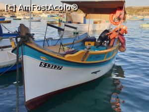 [P13] Culorile unei astfel de barci nu se schimba, pescarii vopsind barca in aceleasi culori mostenite din tata in fiu, principalul motiv fiind superstitia. Din acelasi motiv, barcile au alipite in fata un talisman folosit din vremuri stravechi reprezentand ,,ochiul lui Osiris”, care au rolul de a alunga spiritele rele din apa. » foto by geani anto
 - 
<span class="allrVoted glyphicon glyphicon-heart hidden" id="av1265188"></span>
<a class="m-l-10 hidden" id="sv1265188" onclick="voting_Foto_DelVot(,1265188,3405)" role="button">șterge vot <span class="glyphicon glyphicon-remove"></span></a>
<a id="v91265188" class=" c-red"  onclick="voting_Foto_SetVot(1265188)" role="button"><span class="glyphicon glyphicon-heart-empty"></span> <b>LIKE</b> = Votează poza</a> <img class="hidden"  id="f1265188W9" src="/imagini/loader.gif" border="0" /><span class="AjErrMes hidden" id="e1265188ErM"></span>