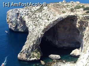 [P02] Blue Grotto - vedere din punctul Belvedere » foto by Rox.Patrik
 - 
<span class="allrVoted glyphicon glyphicon-heart hidden" id="av904352"></span>
<a class="m-l-10 hidden" id="sv904352" onclick="voting_Foto_DelVot(,904352,3405)" role="button">șterge vot <span class="glyphicon glyphicon-remove"></span></a>
<a id="v9904352" class=" c-red"  onclick="voting_Foto_SetVot(904352)" role="button"><span class="glyphicon glyphicon-heart-empty"></span> <b>LIKE</b> = Votează poza</a> <img class="hidden"  id="f904352W9" src="/imagini/loader.gif" border="0" /><span class="AjErrMes hidden" id="e904352ErM"></span>