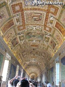 [P07] Vatican-detaliu tavan » foto by EDITCEC
 - 
<span class="allrVoted glyphicon glyphicon-heart hidden" id="av68452"></span>
<a class="m-l-10 hidden" id="sv68452" onclick="voting_Foto_DelVot(,68452,3406)" role="button">șterge vot <span class="glyphicon glyphicon-remove"></span></a>
<a id="v968452" class=" c-red"  onclick="voting_Foto_SetVot(68452)" role="button"><span class="glyphicon glyphicon-heart-empty"></span> <b>LIKE</b> = Votează poza</a> <img class="hidden"  id="f68452W9" src="/imagini/loader.gif" border="0" /><span class="AjErrMes hidden" id="e68452ErM"></span>