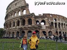 [P06] Fetele mele la Colosseum » foto by pepsi70ro
 - 
<span class="allrVoted glyphicon glyphicon-heart hidden" id="av26393"></span>
<a class="m-l-10 hidden" id="sv26393" onclick="voting_Foto_DelVot(,26393,3406)" role="button">șterge vot <span class="glyphicon glyphicon-remove"></span></a>
<a id="v926393" class=" c-red"  onclick="voting_Foto_SetVot(26393)" role="button"><span class="glyphicon glyphicon-heart-empty"></span> <b>LIKE</b> = Votează poza</a> <img class="hidden"  id="f26393W9" src="/imagini/loader.gif" border="0" /><span class="AjErrMes hidden" id="e26393ErM"></span>