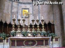 [P42] Pantheon - altar (crestinizat, desigur) » foto by cristi_an3000
 - 
<span class="allrVoted glyphicon glyphicon-heart hidden" id="av150977"></span>
<a class="m-l-10 hidden" id="sv150977" onclick="voting_Foto_DelVot(,150977,3406)" role="button">șterge vot <span class="glyphicon glyphicon-remove"></span></a>
<a id="v9150977" class=" c-red"  onclick="voting_Foto_SetVot(150977)" role="button"><span class="glyphicon glyphicon-heart-empty"></span> <b>LIKE</b> = Votează poza</a> <img class="hidden"  id="f150977W9" src="/imagini/loader.gif" border="0" /><span class="AjErrMes hidden" id="e150977ErM"></span>