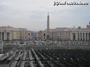 [P28] Vedere generala -Piazza San Pietro » foto by bica adriana
 - 
<span class="allrVoted glyphicon glyphicon-heart hidden" id="av698094"></span>
<a class="m-l-10 hidden" id="sv698094" onclick="voting_Foto_DelVot(,698094,3406)" role="button">șterge vot <span class="glyphicon glyphicon-remove"></span></a>
<a id="v9698094" class=" c-red"  onclick="voting_Foto_SetVot(698094)" role="button"><span class="glyphicon glyphicon-heart-empty"></span> <b>LIKE</b> = Votează poza</a> <img class="hidden"  id="f698094W9" src="/imagini/loader.gif" border="0" /><span class="AjErrMes hidden" id="e698094ErM"></span>