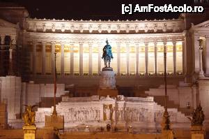 [P15] Monumentul lui Vittorio Emanuele II (sau 'Altarul Patriei') noaptea » foto by cdiana
 - 
<span class="allrVoted glyphicon glyphicon-heart hidden" id="av434333"></span>
<a class="m-l-10 hidden" id="sv434333" onclick="voting_Foto_DelVot(,434333,3406)" role="button">șterge vot <span class="glyphicon glyphicon-remove"></span></a>
<a id="v9434333" class=" c-red"  onclick="voting_Foto_SetVot(434333)" role="button"><span class="glyphicon glyphicon-heart-empty"></span> <b>LIKE</b> = Votează poza</a> <img class="hidden"  id="f434333W9" src="/imagini/loader.gif" border="0" /><span class="AjErrMes hidden" id="e434333ErM"></span>