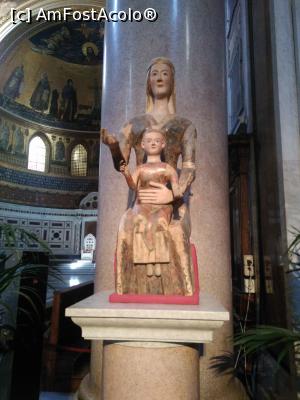 [P36] 36. Statuia donată bazilicii de Papa Francisc.  » foto by msnd
 - 
<span class="allrVoted glyphicon glyphicon-heart hidden" id="av858739"></span>
<a class="m-l-10 hidden" id="sv858739" onclick="voting_Foto_DelVot(,858739,3406)" role="button">șterge vot <span class="glyphicon glyphicon-remove"></span></a>
<a id="v9858739" class=" c-red"  onclick="voting_Foto_SetVot(858739)" role="button"><span class="glyphicon glyphicon-heart-empty"></span> <b>LIKE</b> = Votează poza</a> <img class="hidden"  id="f858739W9" src="/imagini/loader.gif" border="0" /><span class="AjErrMes hidden" id="e858739ErM"></span>
