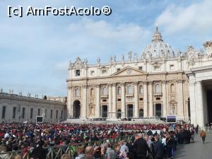 [P01] Vaticanul, in zi de sarbatoare » foto by dalumian
 - 
<span class="allrVoted glyphicon glyphicon-heart hidden" id="av734870"></span>
<a class="m-l-10 hidden" id="sv734870" onclick="voting_Foto_DelVot(,734870,3406)" role="button">șterge vot <span class="glyphicon glyphicon-remove"></span></a>
<a id="v9734870" class=" c-red"  onclick="voting_Foto_SetVot(734870)" role="button"><span class="glyphicon glyphicon-heart-empty"></span> <b>LIKE</b> = Votează poza</a> <img class="hidden"  id="f734870W9" src="/imagini/loader.gif" border="0" /><span class="AjErrMes hidden" id="e734870ErM"></span>
