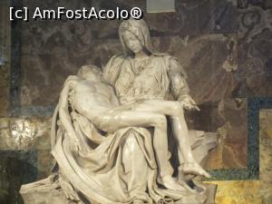 [P21] Pieta lui Michelangelo » foto by dalumian
 - 
<span class="allrVoted glyphicon glyphicon-heart hidden" id="av734901"></span>
<a class="m-l-10 hidden" id="sv734901" onclick="voting_Foto_DelVot(,734901,3406)" role="button">șterge vot <span class="glyphicon glyphicon-remove"></span></a>
<a id="v9734901" class=" c-red"  onclick="voting_Foto_SetVot(734901)" role="button"><span class="glyphicon glyphicon-heart-empty"></span> <b>LIKE</b> = Votează poza</a> <img class="hidden"  id="f734901W9" src="/imagini/loader.gif" border="0" /><span class="AjErrMes hidden" id="e734901ErM"></span>