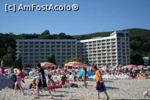 [P21] Naturally Albena - Hotelul Kaliakra.  » foto by andreieu
 - 
<span class="allrVoted glyphicon glyphicon-heart hidden" id="av821448"></span>
<a class="m-l-10 hidden" id="sv821448" onclick="voting_Foto_DelVot(,821448,3407)" role="button">șterge vot <span class="glyphicon glyphicon-remove"></span></a>
<a id="v9821448" class=" c-red"  onclick="voting_Foto_SetVot(821448)" role="button"><span class="glyphicon glyphicon-heart-empty"></span> <b>LIKE</b> = Votează poza</a> <img class="hidden"  id="f821448W9" src="/imagini/loader.gif" border="0" /><span class="AjErrMes hidden" id="e821448ErM"></span>