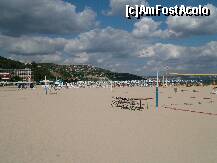 [P18] locuri de joaca cu mingea pe plaja » foto by Andc
 - 
<span class="allrVoted glyphicon glyphicon-heart hidden" id="av127063"></span>
<a class="m-l-10 hidden" id="sv127063" onclick="voting_Foto_DelVot(,127063,3407)" role="button">șterge vot <span class="glyphicon glyphicon-remove"></span></a>
<a id="v9127063" class=" c-red"  onclick="voting_Foto_SetVot(127063)" role="button"><span class="glyphicon glyphicon-heart-empty"></span> <b>LIKE</b> = Votează poza</a> <img class="hidden"  id="f127063W9" src="/imagini/loader.gif" border="0" /><span class="AjErrMes hidden" id="e127063ErM"></span>