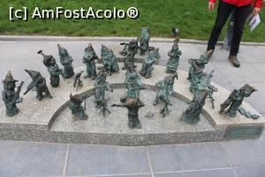 [P30] Wroclaw, Piața Libertății, Pitici Muzicieni lângă Forumul National al Muzicii, prima întâlnire cu piticii... » foto by mprofeanu
 - 
<span class="allrVoted glyphicon glyphicon-heart hidden" id="av1330334"></span>
<a class="m-l-10 hidden" id="sv1330334" onclick="voting_Foto_DelVot(,1330334,3411)" role="button">șterge vot <span class="glyphicon glyphicon-remove"></span></a>
<a id="v91330334" class=" c-red"  onclick="voting_Foto_SetVot(1330334)" role="button"><span class="glyphicon glyphicon-heart-empty"></span> <b>LIKE</b> = Votează poza</a> <img class="hidden"  id="f1330334W9" src="/imagini/loader.gif" border="0" /><span class="AjErrMes hidden" id="e1330334ErM"></span>