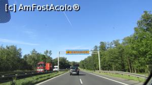 [P13] Intrăm în Katowice, având în față un Sandero din Polonia » foto by Costi
 - 
<span class="allrVoted glyphicon glyphicon-heart hidden" id="av787889"></span>
<a class="m-l-10 hidden" id="sv787889" onclick="voting_Foto_DelVot(,787889,3411)" role="button">șterge vot <span class="glyphicon glyphicon-remove"></span></a>
<a id="v9787889" class=" c-red"  onclick="voting_Foto_SetVot(787889)" role="button"><span class="glyphicon glyphicon-heart-empty"></span> <b>LIKE</b> = Votează poza</a> <img class="hidden"  id="f787889W9" src="/imagini/loader.gif" border="0" /><span class="AjErrMes hidden" id="e787889ErM"></span>