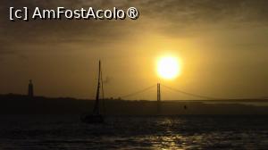 [P08] 29 dec. 2022.

29 dec. 2022.

Apus de soare peste fluviul Tejo, cu statuia lui Isus șin Podul 25 Aprilie în fundal. » foto by ovidiuyepi
 - 
<span class="allrVoted glyphicon glyphicon-heart hidden" id="av1395596"></span>
<a class="m-l-10 hidden" id="sv1395596" onclick="voting_Foto_DelVot(,1395596,3414)" role="button">șterge vot <span class="glyphicon glyphicon-remove"></span></a>
<a id="v91395596" class=" c-red"  onclick="voting_Foto_SetVot(1395596)" role="button"><span class="glyphicon glyphicon-heart-empty"></span> <b>LIKE</b> = Votează poza</a> <img class="hidden"  id="f1395596W9" src="/imagini/loader.gif" border="0" /><span class="AjErrMes hidden" id="e1395596ErM"></span>