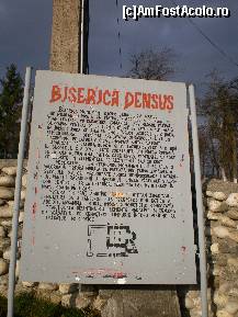 [P17] La intrarea in biserica Densus . » foto by presario
 - 
<span class="allrVoted glyphicon glyphicon-heart hidden" id="av60603"></span>
<a class="m-l-10 hidden" id="sv60603" onclick="voting_Foto_DelVot(,60603,3418)" role="button">șterge vot <span class="glyphicon glyphicon-remove"></span></a>
<a id="v960603" class=" c-red"  onclick="voting_Foto_SetVot(60603)" role="button"><span class="glyphicon glyphicon-heart-empty"></span> <b>LIKE</b> = Votează poza</a> <img class="hidden"  id="f60603W9" src="/imagini/loader.gif" border="0" /><span class="AjErrMes hidden" id="e60603ErM"></span>