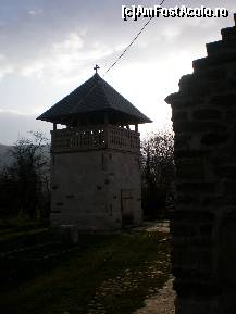[P04] Langa biserica Densus » foto by presario
 - 
<span class="allrVoted glyphicon glyphicon-heart hidden" id="av60590"></span>
<a class="m-l-10 hidden" id="sv60590" onclick="voting_Foto_DelVot(,60590,3418)" role="button">șterge vot <span class="glyphicon glyphicon-remove"></span></a>
<a id="v960590" class=" c-red"  onclick="voting_Foto_SetVot(60590)" role="button"><span class="glyphicon glyphicon-heart-empty"></span> <b>LIKE</b> = Votează poza</a> <img class="hidden"  id="f60590W9" src="/imagini/loader.gif" border="0" /><span class="AjErrMes hidden" id="e60590ErM"></span>
